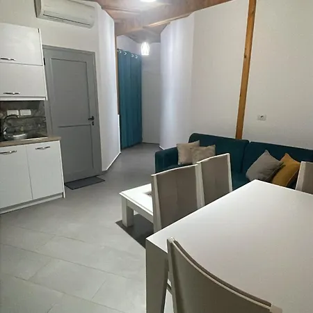 Shena Apartman *